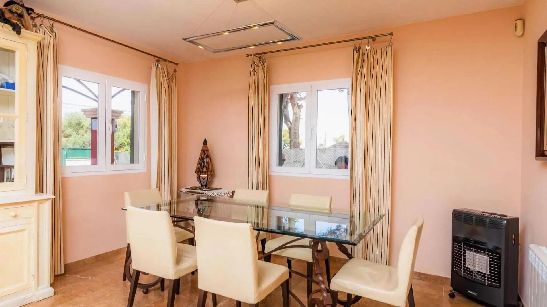Belvilla By Oyo Villa Malen S Mallorca Llucmajor 0*,